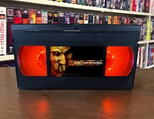 Saw Horror Movie - There Will Be Blood VHS Lamp + Remote - Picture 1 of 2