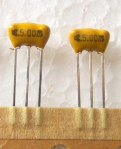 2 pezzi Risonatore Ceramico 5 MHz 3 pin - Bild 1 von 1