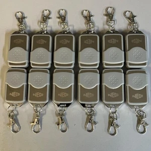 12x Garagentore und Rollläden Fernbedienung - Rollcode - Bild 1 von 2