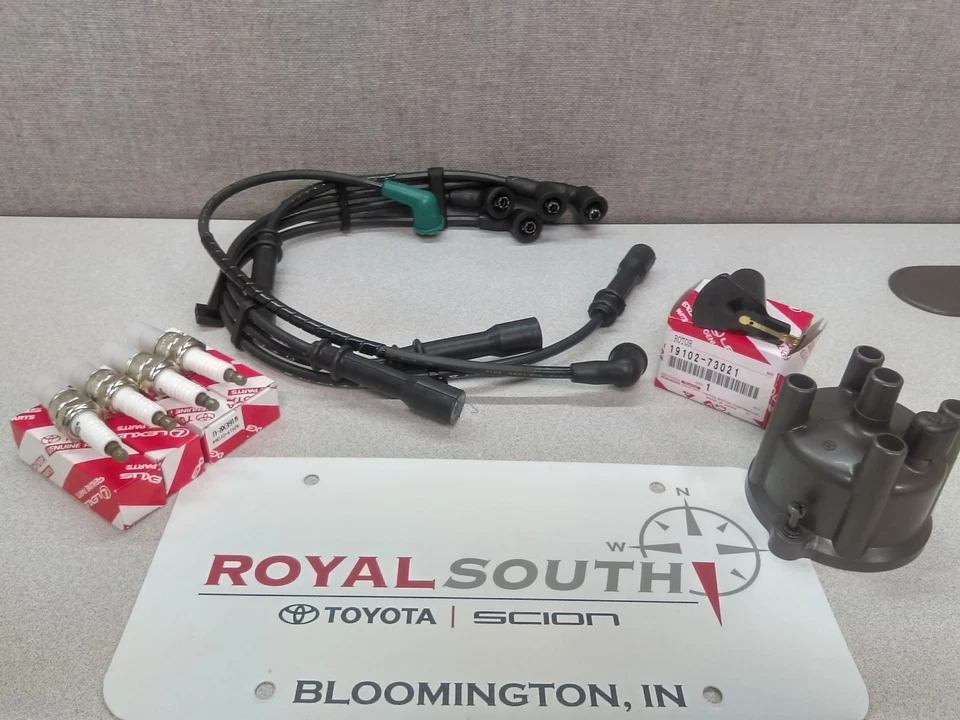 Toyota 4Runner Truck Cap Rotor Wires Spark Plugs Genuine OEM OE - Image 1 of 1