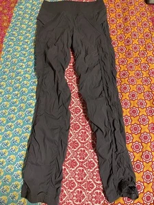 Lululemon Tanzstudio Gr. 4 grau - Bild 1 von 5