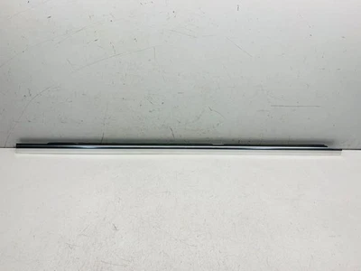 MERCEDES-BENZ C200 SELLADO VENTANA EMBELLECEDOR 2020 P/S TRASERO CLASE C AMG-LINE A2057300324 Foto 1 de 4