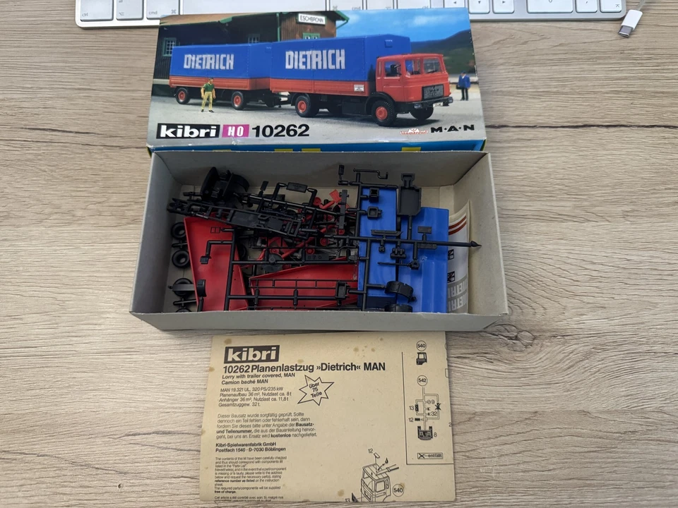Kibri Kit di Costruzione H0 10262 Man Planenlastzug Dietrich Ricostruita IN Conf - Immagine 1 di 1