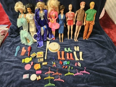 Gran Lote Ropa Accesorios Muñecas Barbie Vintage Foto 1 de 4