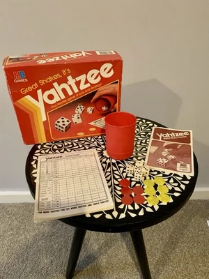 Yahtzee Dice Game 1982 USA Edition Boxed with Instructions and Score Sheet VGC - Image 1 of 4