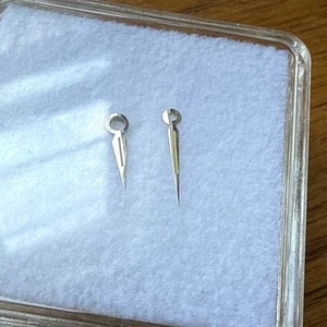 Lance Alpha Omega Zeiger NOS Minuten 11,5 mm mit Leuchtstunde 8,5 mm - Bild 1 von 7