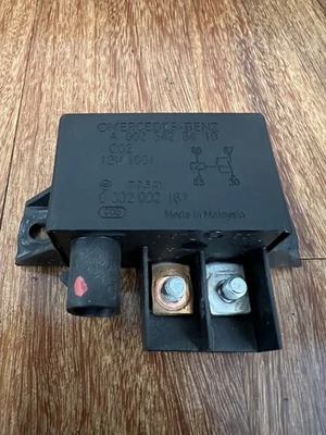 Módulo relé de carga de batería A0025426419 05-11 Mercedes Benz W219 CLS550 CLS500 Foto 1 de 4