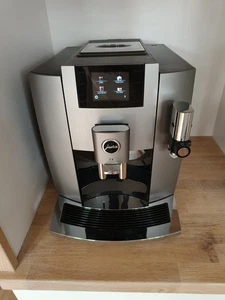 Jura E8 Bean-to-Cup Coffee Machine - Picture 1 of 2