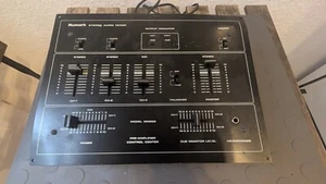 Mixer DJ vecchia scuola Numark DM650 + 2x custodie da volo per dischi in vinile 12" - Foto 1 di 16