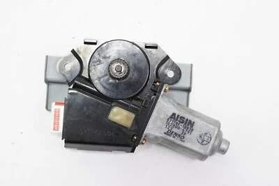 Оригинальный привод двигателя люка на крыше LEXUS GX470 2003–2009 годов выпуска - Изображение 1 из 4