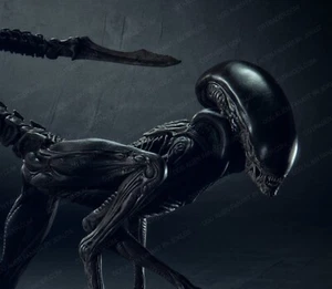 Alien Resin Model Kit - Ultimate Collector's Edition Sculpture/Figure/Model - Picture 1 of 9