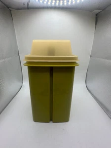 Vintage Tupperware Pickle Olive Jalapeño Container Keeper Avocado grün 1330-1 - Bild 1 von 6