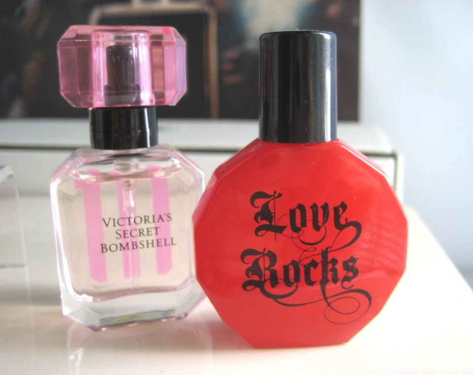 2x Mini 0.25 OZ eau de parfum Victoria's Secret Love Rocks perfume Bombshell Foto 1 de 3