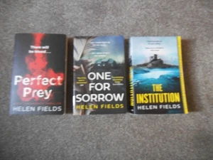 HELEN FIELDS 3 x PB Buch PERFEKTE BEUTE, DIE INSTITUTION & EINE FÜR TRAUER - Bild 1 von 1