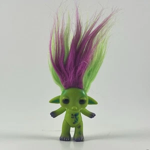 Zelfs Medium Flieder Troll Puppe 3" lila grüne Haare Hasbro Figur - Bild 1 von 6