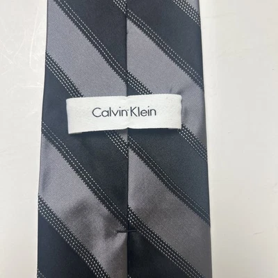 Corbata para hombre Calvin Klein negra gris a rayas 100 % seda Foto 1 de 4