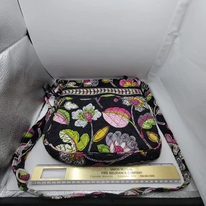 VERA BRADLEY Quilted FLORAL pattern 12x12 purse/handbag - Picture 1 of 9
