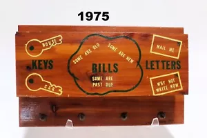 Cedar Wood Mail Organizer Novelty Souvenir Mid-West 1970s 8x5 Letters Keys Words - Picture 1 of 11