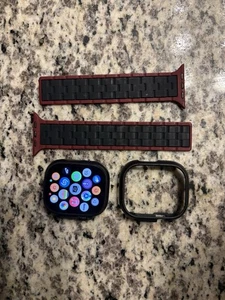Apple Watch Ultra 2 - Black Titanium - Photo 1 sur 6
