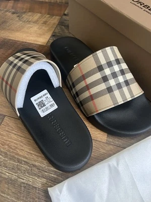 Burberry London England Size 7 Women’s   - Image 1 of 4