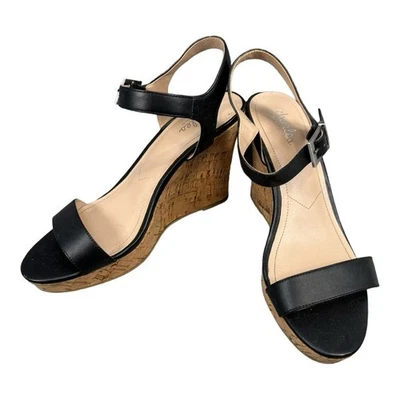 Sandalia de cuña CHARLES BY CHARLES DAVID 9 para mujer Foto 1 de 4