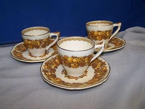 CROWN DUCAL florentine THREE DEMITASSE CUPS AND SAUCERS - Picture 1 of 6