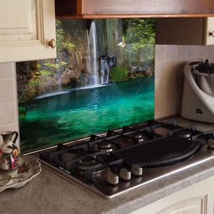 PARED TRASERA DE COCINA Protección contra salpicaduras Cocina Vidrio templado Cascada Agua Verde - Imagen 1 de 3