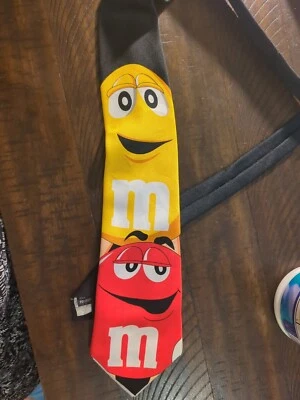 Corbata cuello M&Ms Marte roja y amarilla M&M sonriente posiblemente vintage Foto 1 de 3