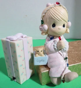 Precious Moments 1989 - May Your Christmas Be Delightful - 566977 Doesn't Work - Picture 1 of 7