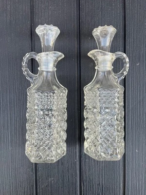 Juego de 2 botellas de vidrio vintage Cruet Anchor Hocking Wexford con tapones MCM Foto 1 de 4