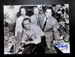 KEVIN McCARTHY/DANA WYNTER AUTOGRAFIADO - rara foto en blanco y negro NVASIÓN DEL CUERPO SNAT - Imagen 1 de 2