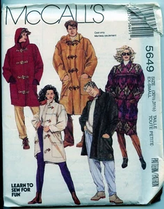 Gefütterter Dufflecoat mit abnehmbarer Kapuze - McCalls Schnittmuster - Gr. Ex - Small 30-31 - Bild 1 von 2