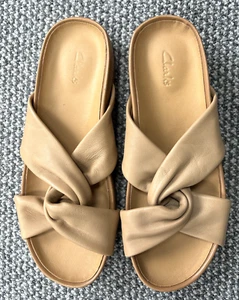 CLARKS 'Pure Twist' Flat Slip on Sandals in Light Tan UK3 - Picture 1 of 4