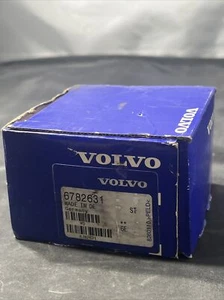 ￼ORIGINAL VOLVO TAPERED ROLLER BEARING CONE AND CUP SET OEM REPLACEMENT 6782631 - Picture 1 of 12