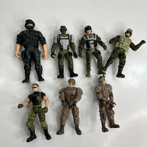 Heroes Military Tactical 1:18 Toys R Us Soldiers Army Men Figure Lot - Picture 1 of 8