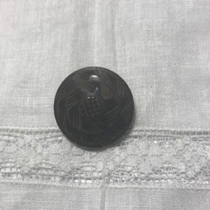 Vintage Carved Brown Bakelite Metal Shank 1" Button 99-9 - Picture 1 of 3