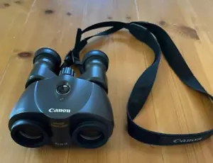 Canon Binoculars 8x25 IS Black K10852 With Cannon Strap Working Well - Picture 1 of 5