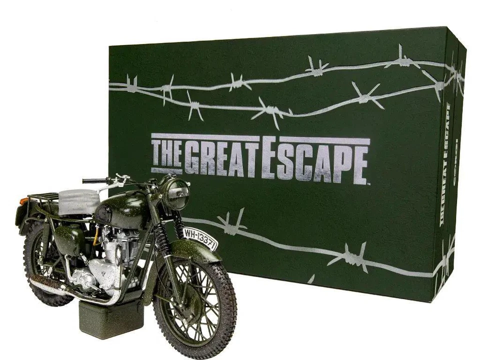 Corgi Triumph TR6 Trophy THE GREAT ESCAPE Steve McQueen 1/12 CC08501