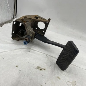 86-97 nissan hardbody d21 Pathfinder OEM Automatic brake pedal - Foto 1 di 3