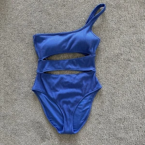 Aerie Crinkle Cut Out One Shoulder One Piece Swimsuit Electric Blue Large - Picture 1 of 6