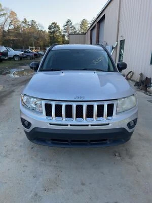 Bomba de dirección asistida Jeep Compass 2007 2008 2009 2010 2011-2017 2,4 L 5105048AC Foto 1 de 4