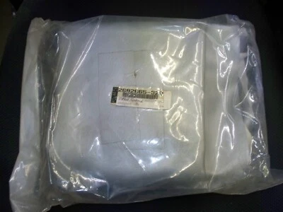 Capa de Assento Polaris PWC 2002-2004 Freedom Virage PRINCIPAL Prata NOVA FABRICANTE DE EQUIPAMENTO ORIGINAL 2682665-320 - Imagem 1 de 2