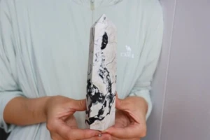 1,07 Pfund natürlicher Vulkangestein Obelisk Quarz Kristall Turm Stab Spitze Heilung WA453 - Bild 1 von 10