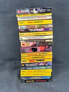 Lot of 20 Marion Zimmer Bradley Paperback Novels (13 Darkover) Pulp - Picture 1 of 7