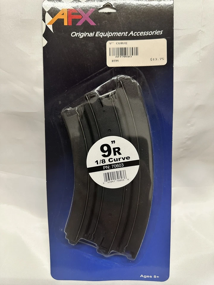 Paquete de 2 AFX 9" Curve Track #70603 NUEVO, SELLADO Foto 1 de 1