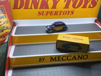 Dinky Toys Atlas Reedición 24L Peugeot 402 Taxi Azul/Amarillo Como Nuevo En Caja Foto 1 de 4