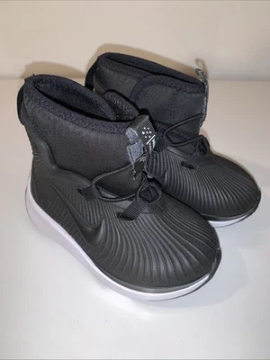Nike Niños Binzie Boot (TD) (Bebé/Niño Pequeño), BQ5382 002 Talla 6C Negro/Blanco Nuevo Foto 1 de 4