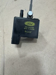 EOVB-19A328-A2B NOS Genuine Ford 1980-1989 Lincoln Towncar Rear Defrost Switch - Picture 1 of 4