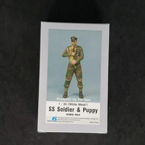 Infinity Shape 1/35 SS Soldier & Puppy ISWU-004 WWII Model Miniature - Picture 1 of 6