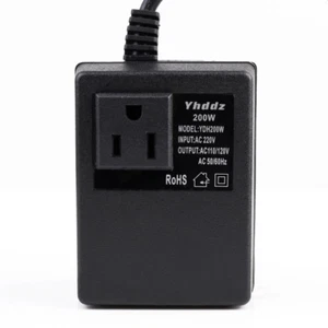 TRASFORMATORE CONVERTITORE DI CORRENTE DA 220V- 110V 200W PER APPARECCHI DI USA - Foto 1 di 4